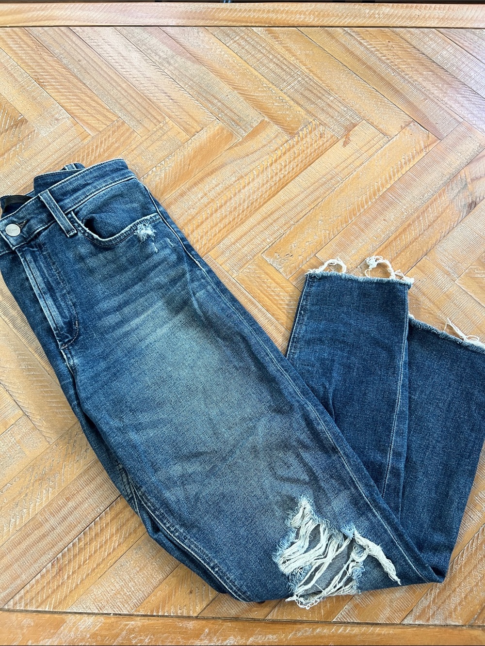 Distressed Dark Blue High-Rise Denim joes Jeans